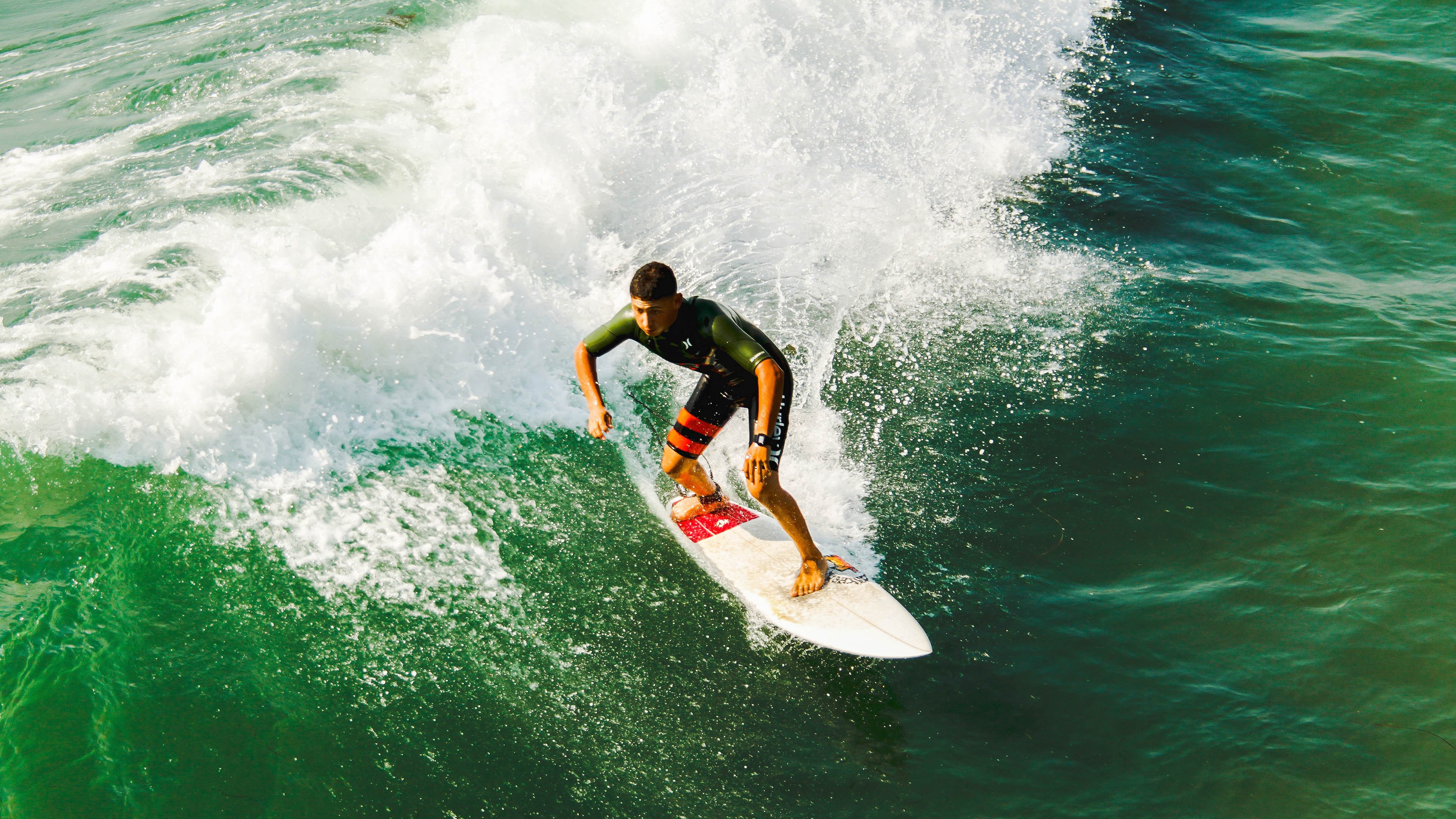 _多彩彩跑盛典：运动与艺术的视觉盛宴_，多彩体育
