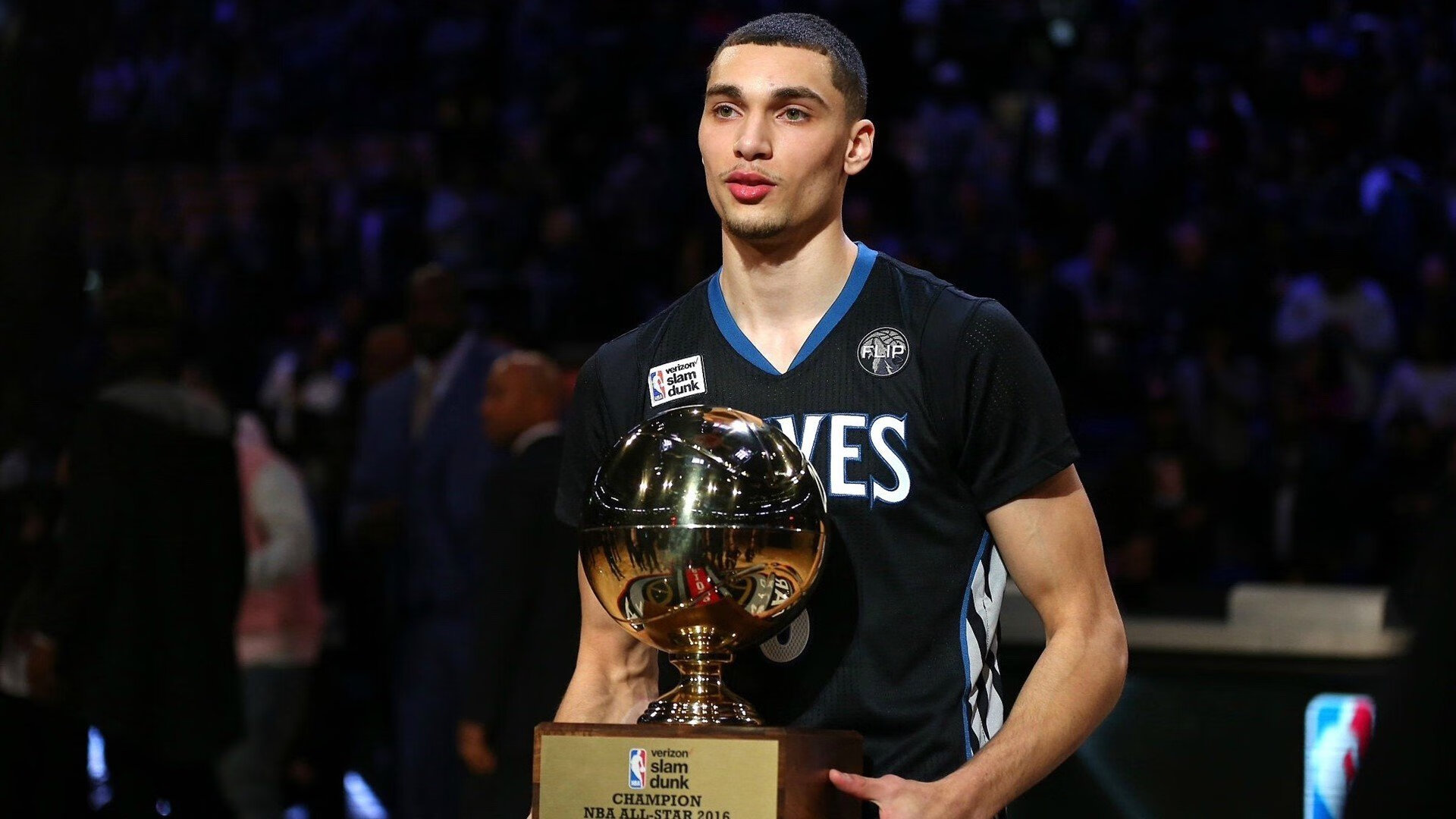 保利斯塔篮板球表现抢眼，保利尼奥 塔利斯卡